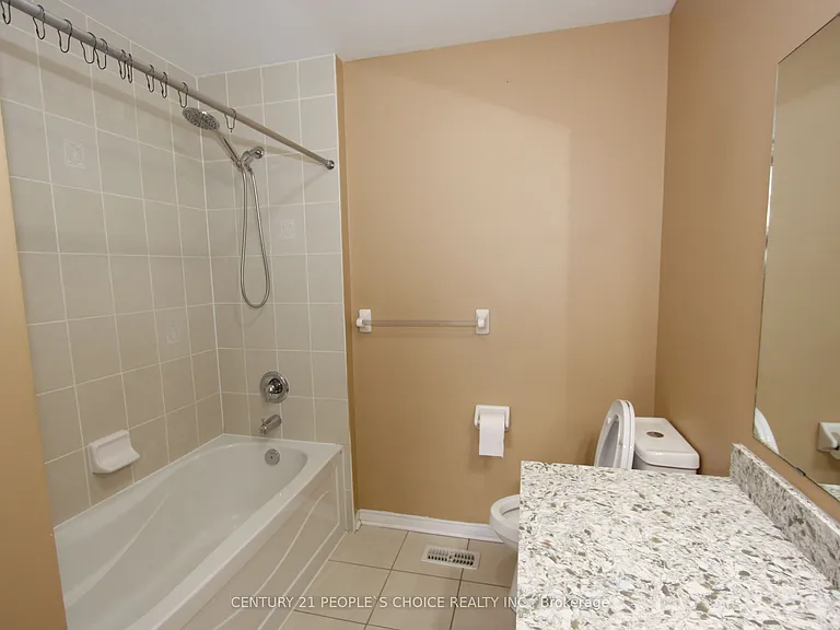 14 Thornbush Blvd — Photo 27