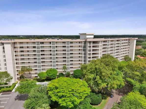 3499 Oaks Way Unit 205, Pompano Beach, FL 33069