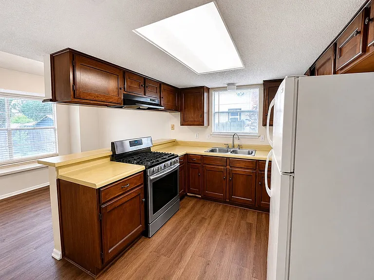 5250 Galacino St — Photo 6