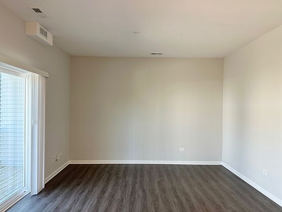 5th image of 853 E Main St Unit 2B