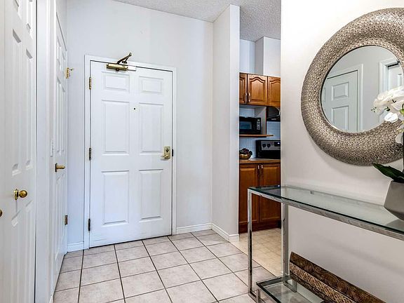 2nd image of 430 Dalhousie Dr NW Unit 430