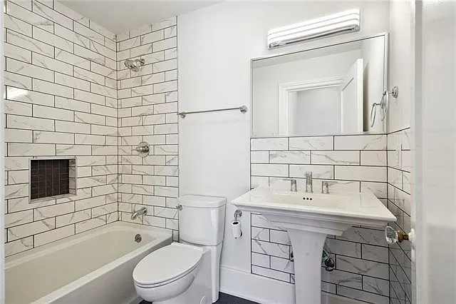 1939 S Carrollton Ave #C — Photo 12