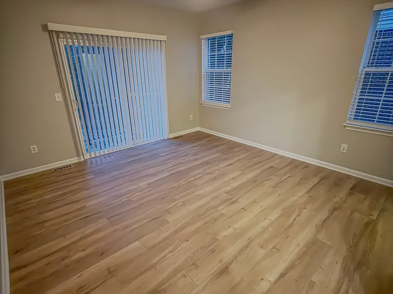 43127 Strand Dr — Photo 16