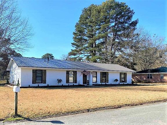 2nd image of 129 Pinecrest Dr