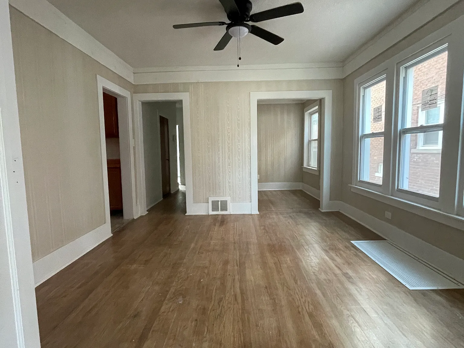 2 bed, 1160 sqft, $1,200 — Photo 4