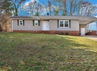 209 Thomas St, Pendleton, SC 29670