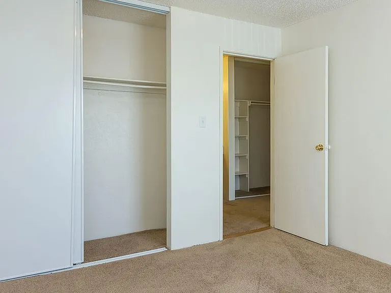 Flatirons Park Apartments — Photo 15