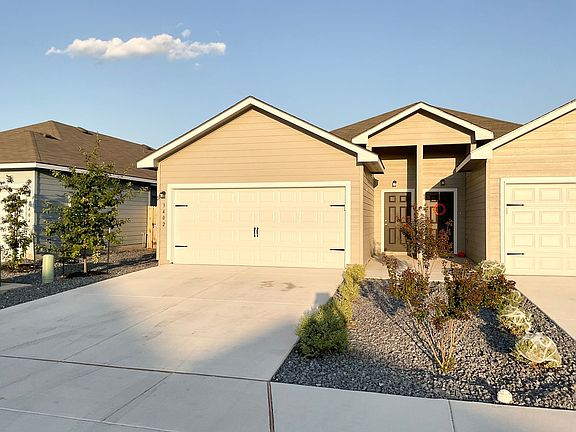 2nd image of 3402 Lindsay Ln