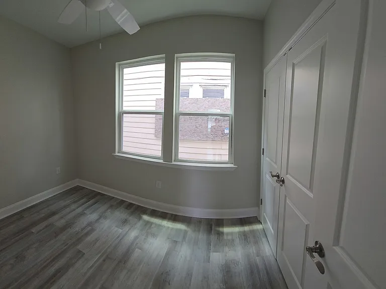 8709 Apricot St — Photo 27