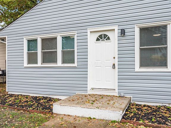 5th image of 3180 Reis Ave