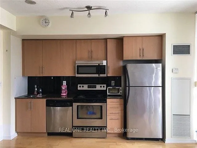 65 Bremner Blvd #2804 — Photo 3