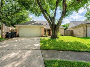 2342 Sunset Trl, Sugar Land, TX 77478