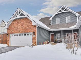 321 Sandholm St, Geneva, IL 60134