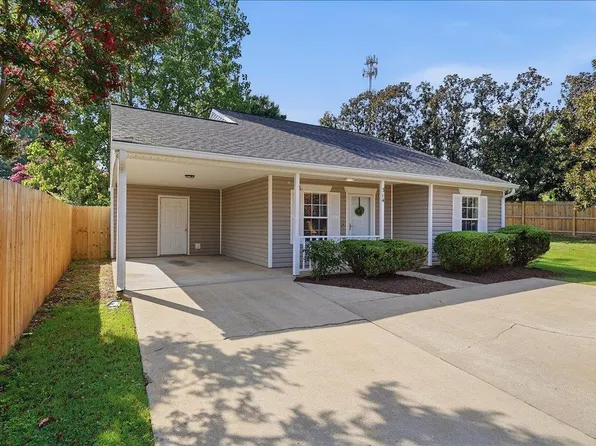 314 Calhoun Estates Dr, Spartanburg, SC 29307