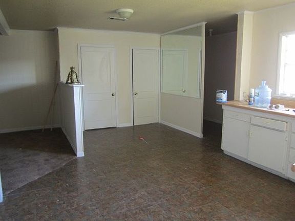 4th image of 4448 Clermont St