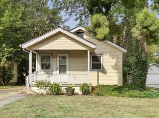2115 Oakwood Ave NE, Grand Rapids, MI 49505
