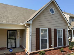 124 Center Springs Dr, Collierville, TN 38017