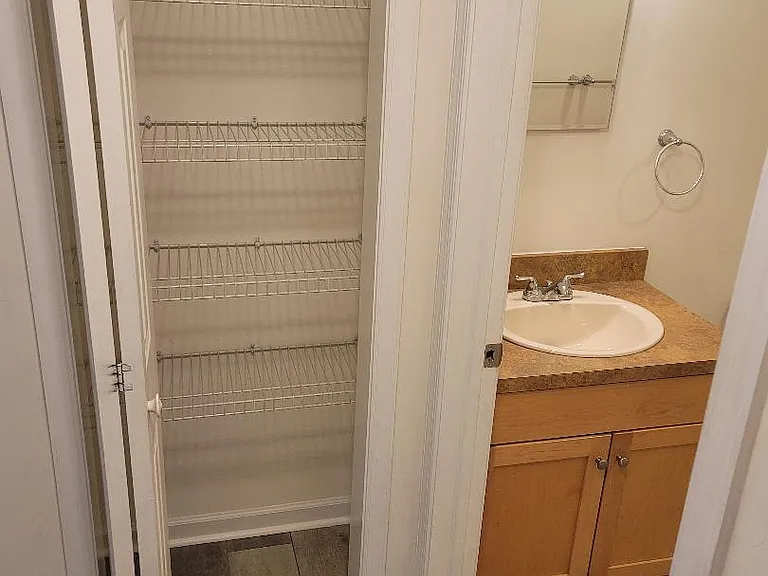 610 Maple Ave — Photo 9