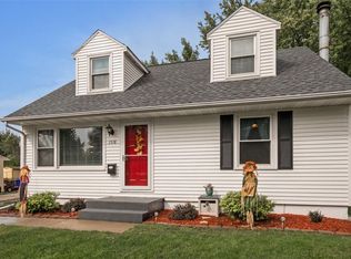 1518 10th Ave SW, Cedar Rapids, IA 52404