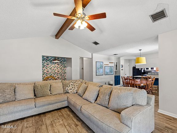 4th image of 104 Cheticamp Dr
