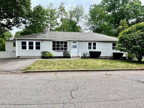 33 Howard Ave, North Providence, RI 02911