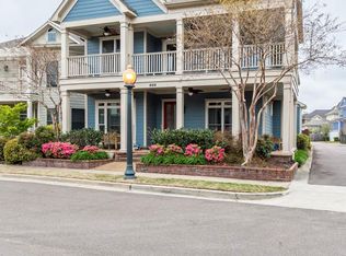 989 River Landing Dr, Memphis, TN 38103