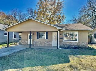 1512 E Tennie St, Gainesville, TX 76240