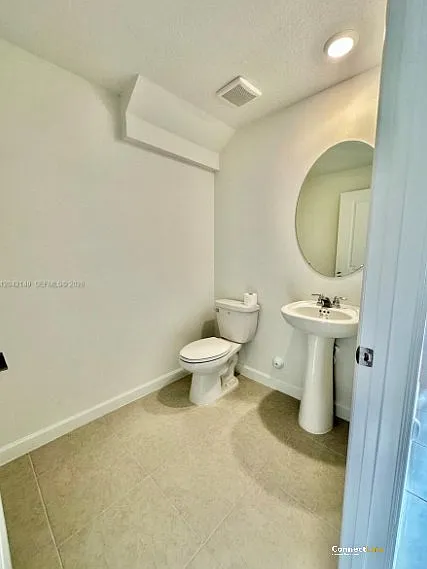 114 SW 184th Pl — Photo 9
