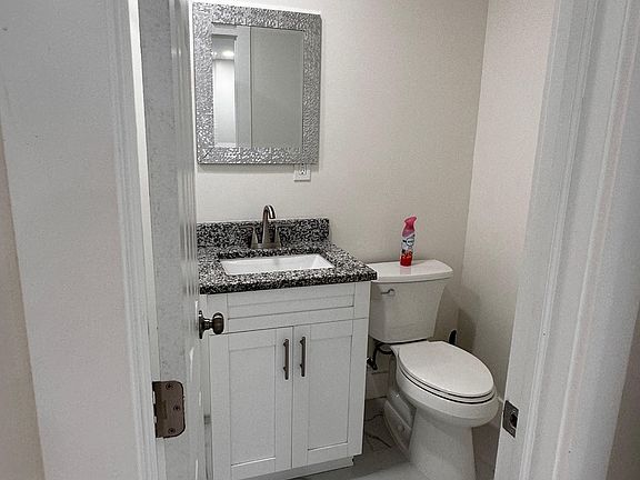 3rd image of 2124 Bridgeman Dr