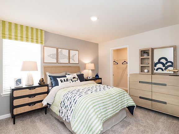 ATL_MartinSprings_Cromwell_SA50_K_Model_Exterior_1210FirefieldTrace_SecondaryBedroom_13.jpg