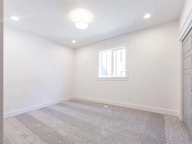 2203 E Hidcote St — Photo 18
