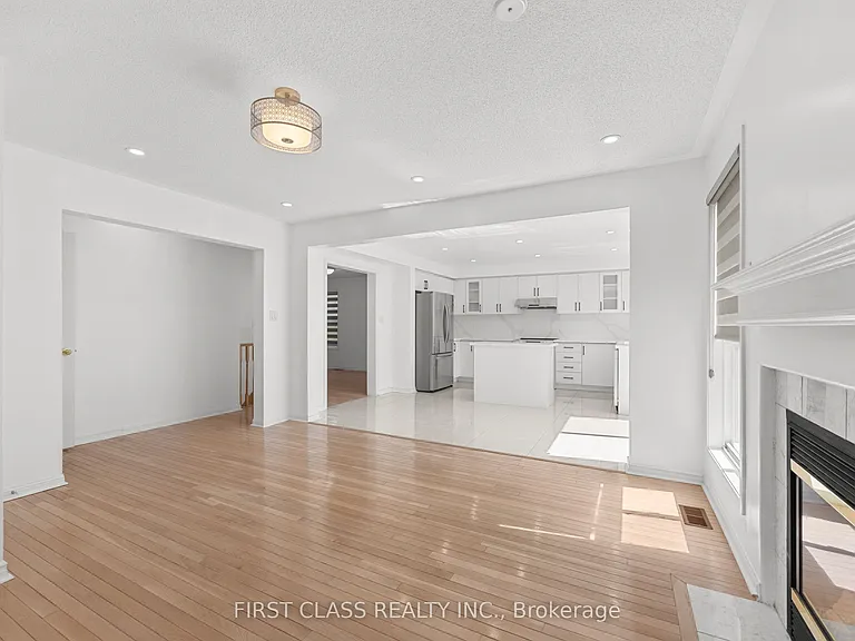 5554 Churchill Meadows Blvd #MAIN — Photo 17