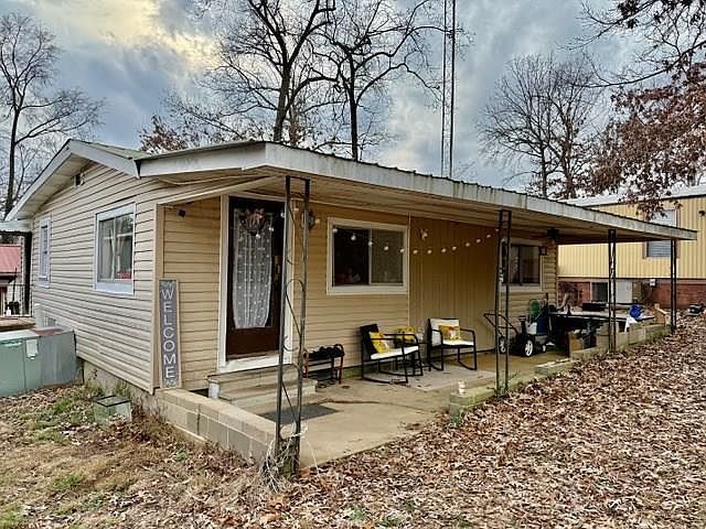 1st image of 80 Tennessee Dr