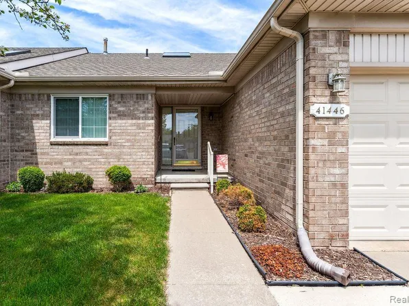 41446 Redmond Ct, Clinton Township, MI 48038