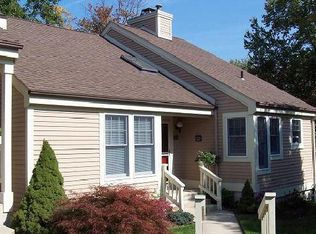 28 Brittania Dr #28, Danbury, CT 06811