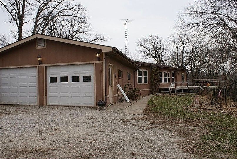 1st image of 1330 190th Rd