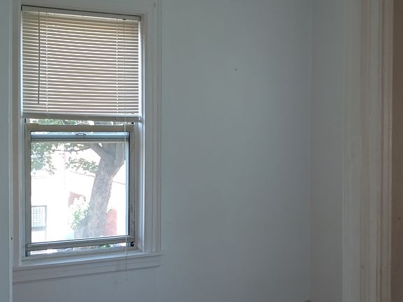 4th image of 2510 41st St