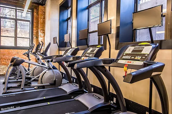 Rented by Nooklyn NYC LLC | media 43