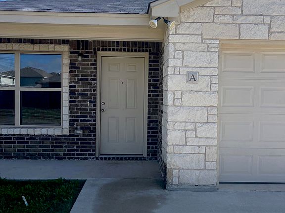 2nd image of 4202 Ivory Ln #A