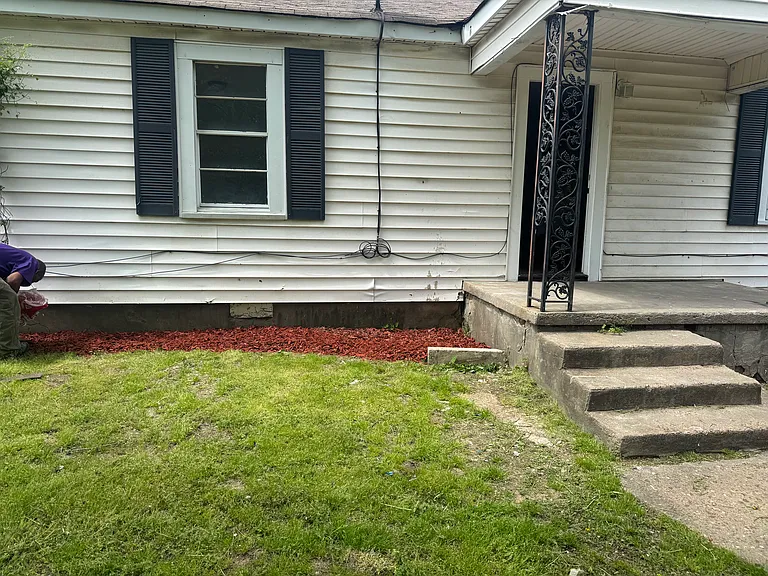 907 S 2nd St — Photo 10