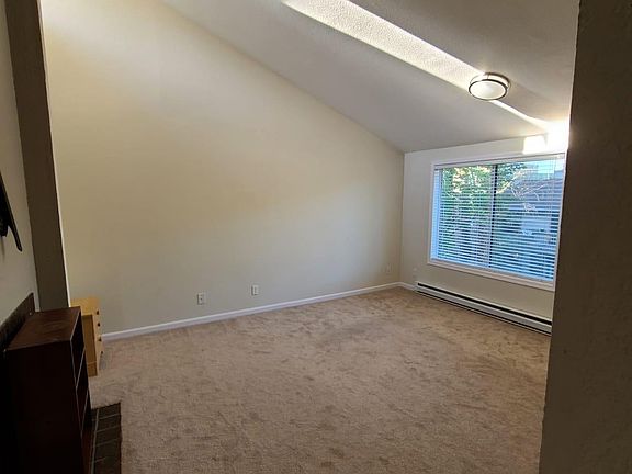 4th image of 14709 NE 35th St