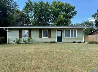 1703 Wakefield Dr NE, Huntsville, AL 35811