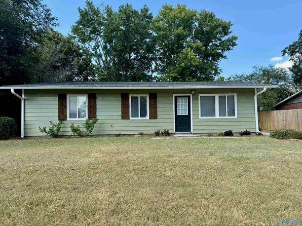 1703 Wakefield Dr NE, Huntsville, AL 35811