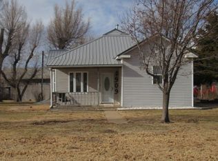 909 Prairie St, Ford, KS 67842
