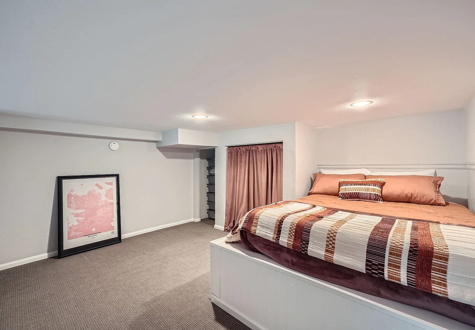 1 bed, 566 sqft, $2,400 — Photo 4