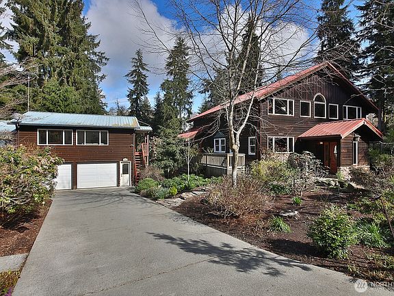 3rd image of 2970 Smugglers Cove Road