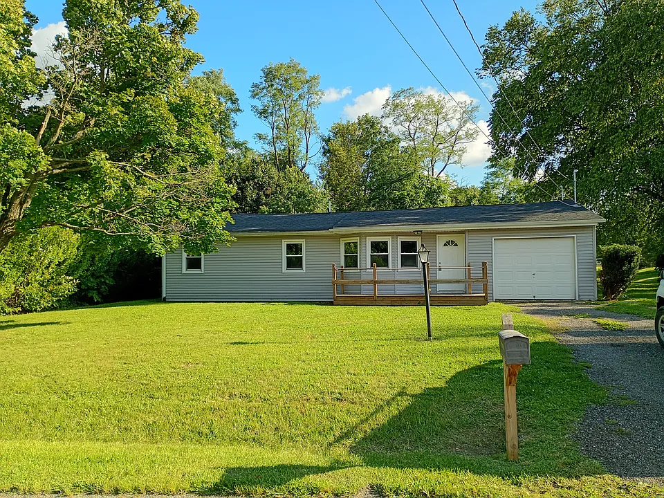 1161 River Dr