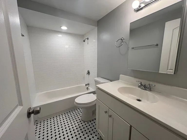 7528 Penn Avenue — Photo 8