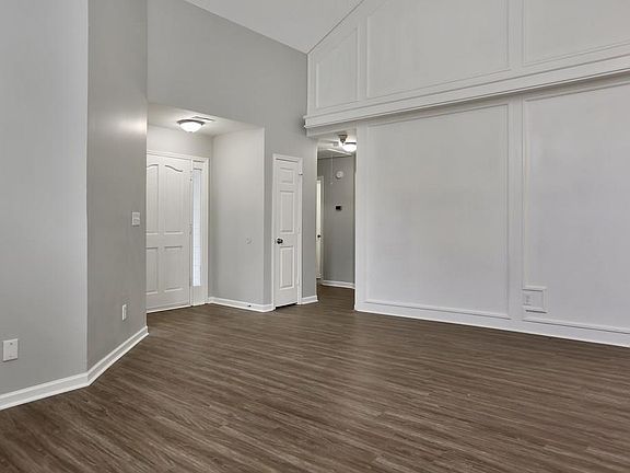3rd image of 2260 Collinworth Dr