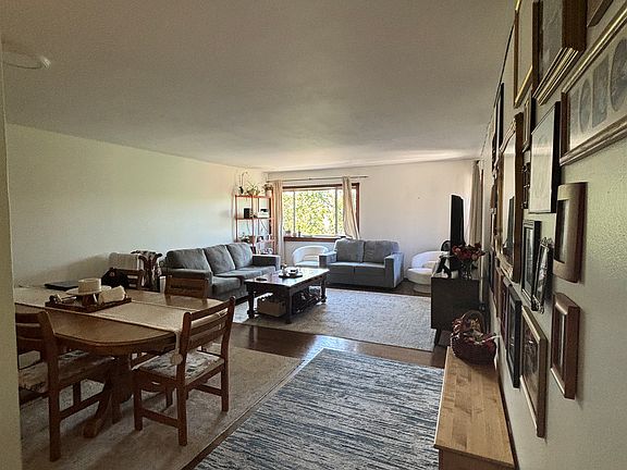 5th image of 835 Ridge Ave APT 508